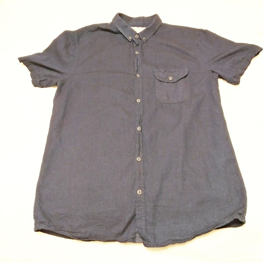 Brunswick Button Down Shirt Size Medium